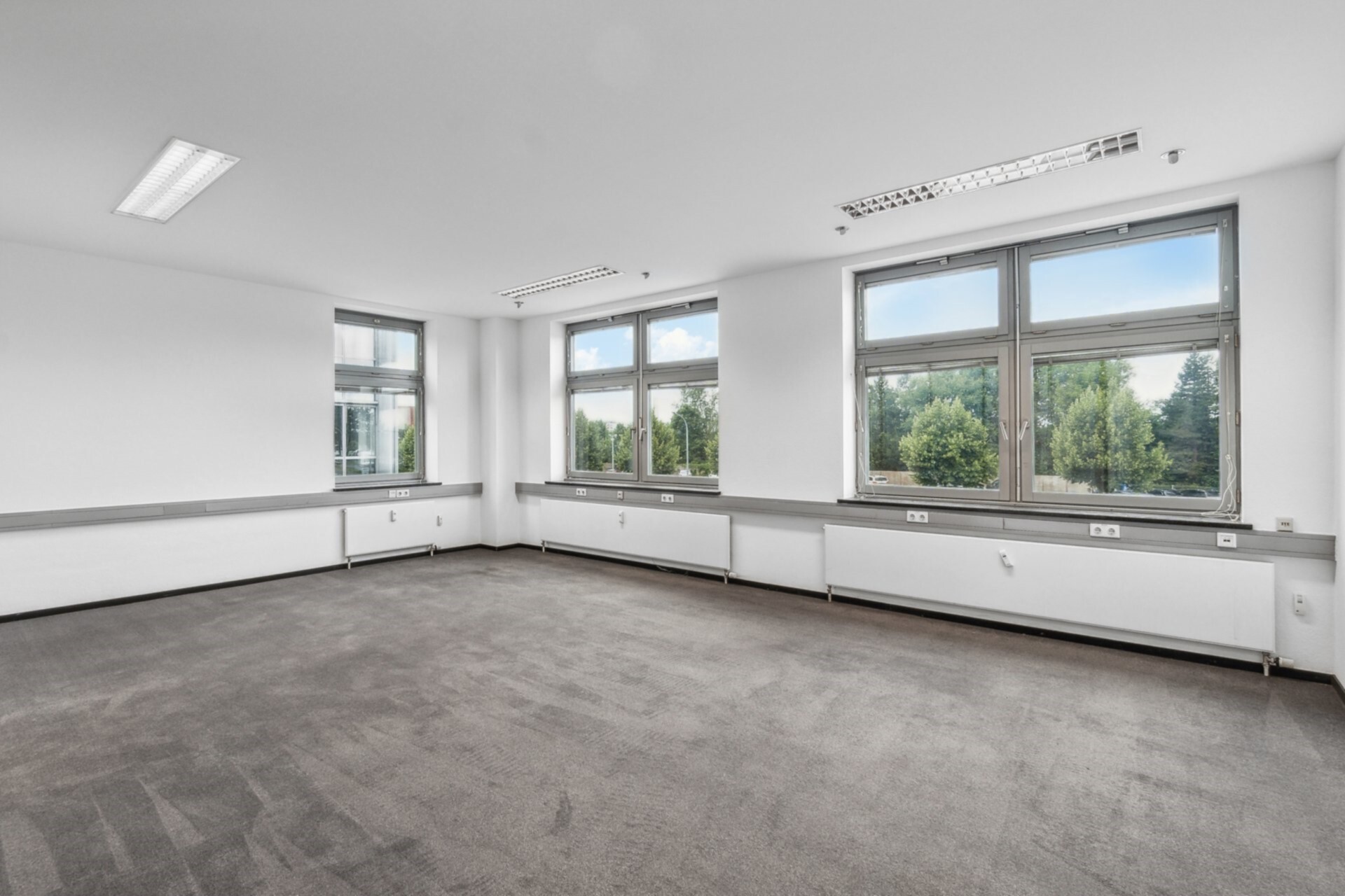 Backbone 507758 H 002 WEB 2